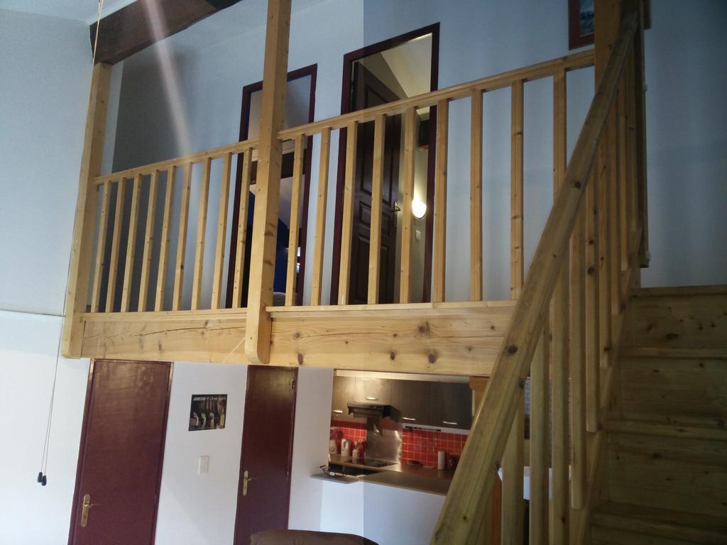 Appartement Anatole France Сан-Жил Екстериор снимка